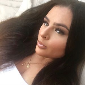 Meet your Posher, Alexa
